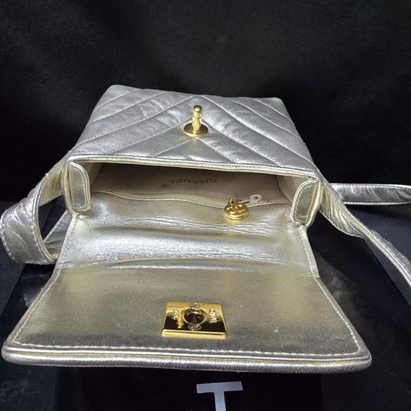 CHANEL MINI FLAP BAG GOLD LAMBSKIN LEATHER GHW - Picture 6 of 9